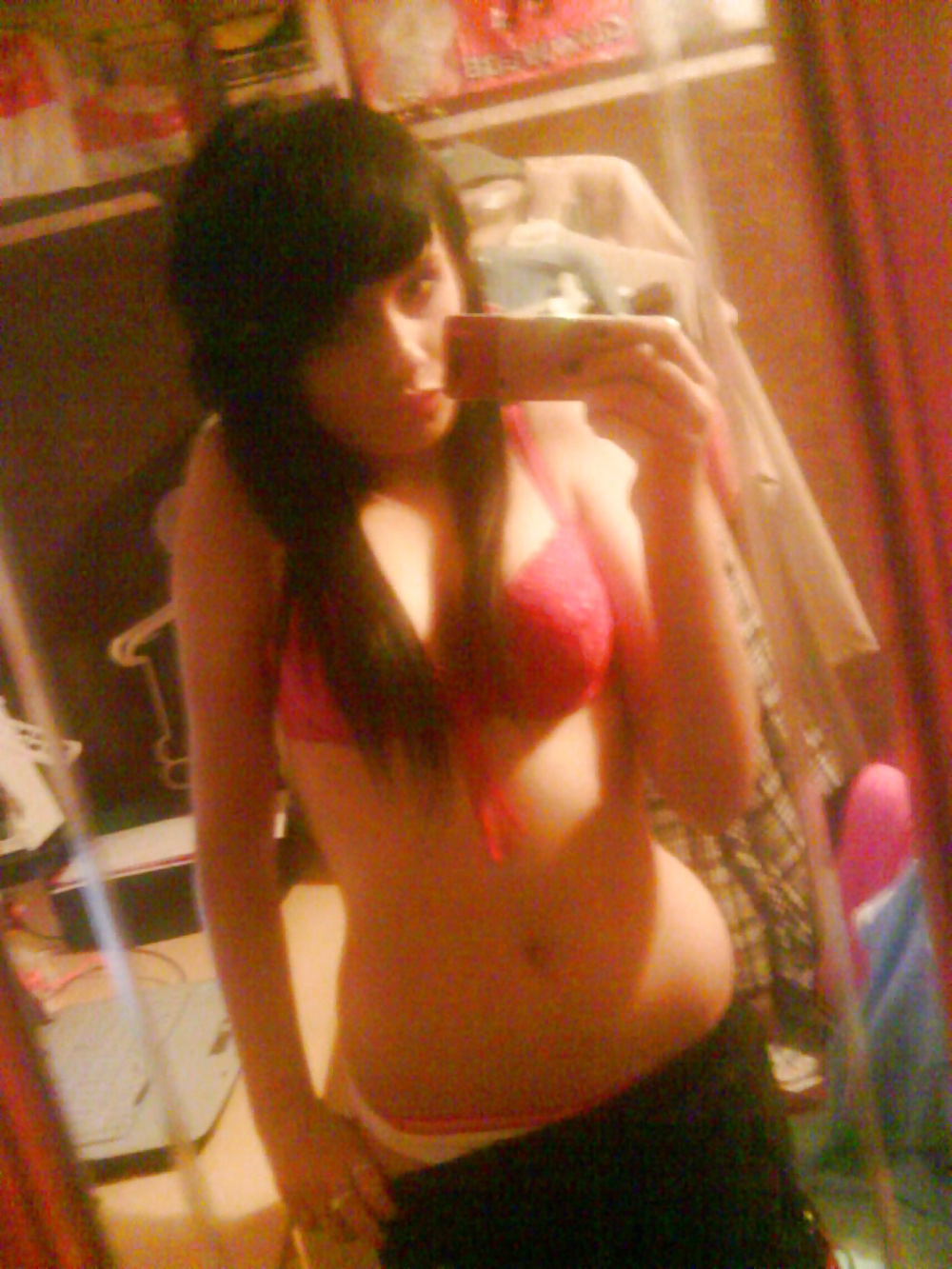 Chica emo caliente 2
 #39439865