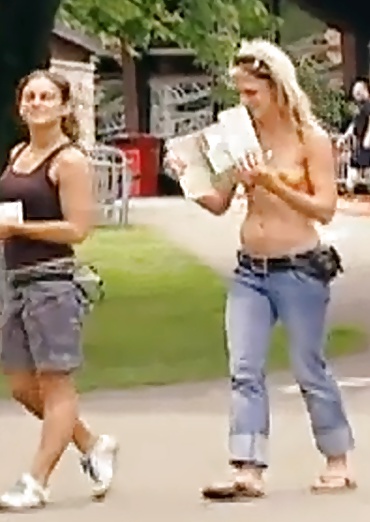 ギャグの楽しさ
 #25601094