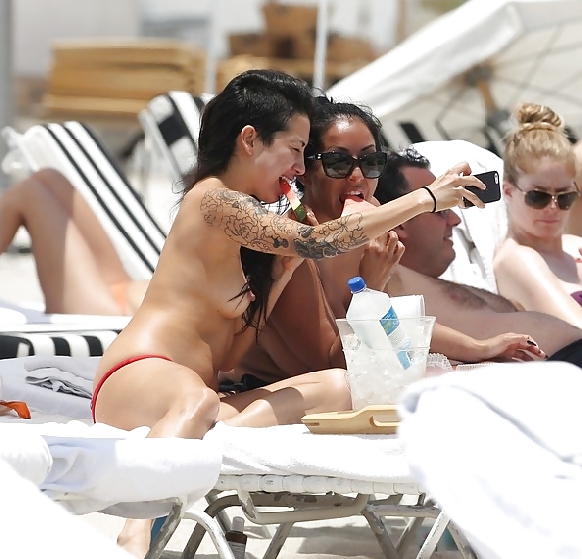 Kiara Mia and Her Friend Topless on the Beach in Miami #37194925