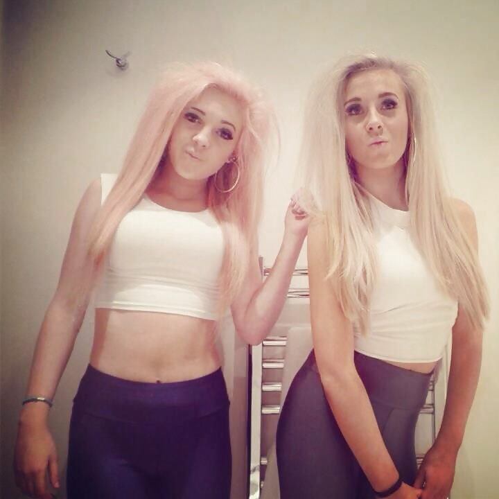 HOT CHAVS - HEAVY MAKEUP - 2014 Edition #30384008