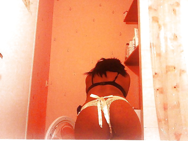 De jolies femmes en string 08 #33928393