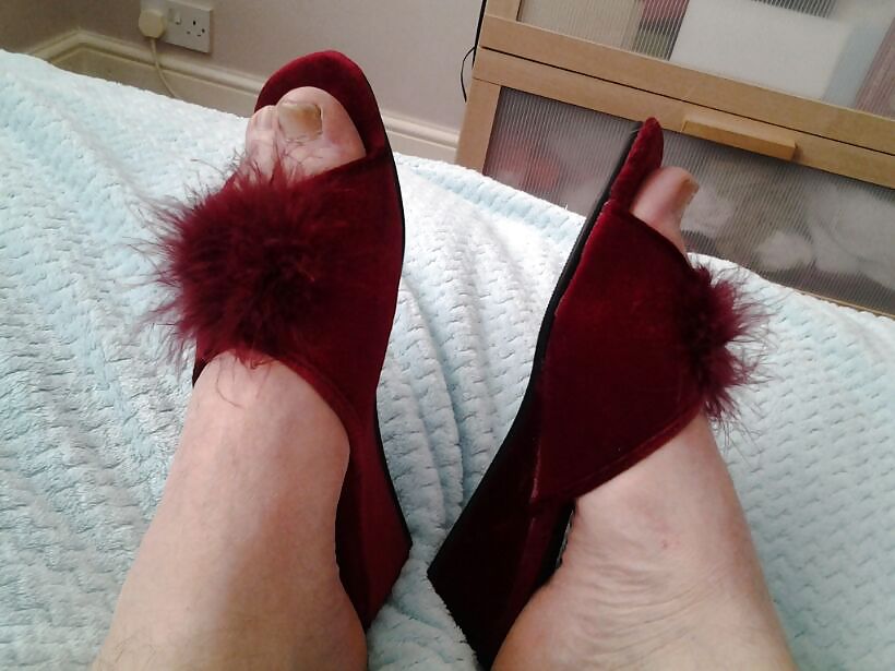 Slipper play