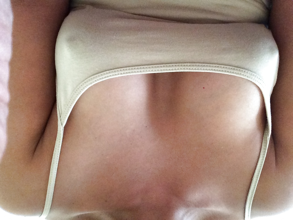 Sie Liebt Mich Texting Selfies #33533068