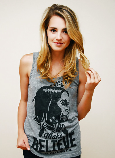 Katelyn Tarver #26404366