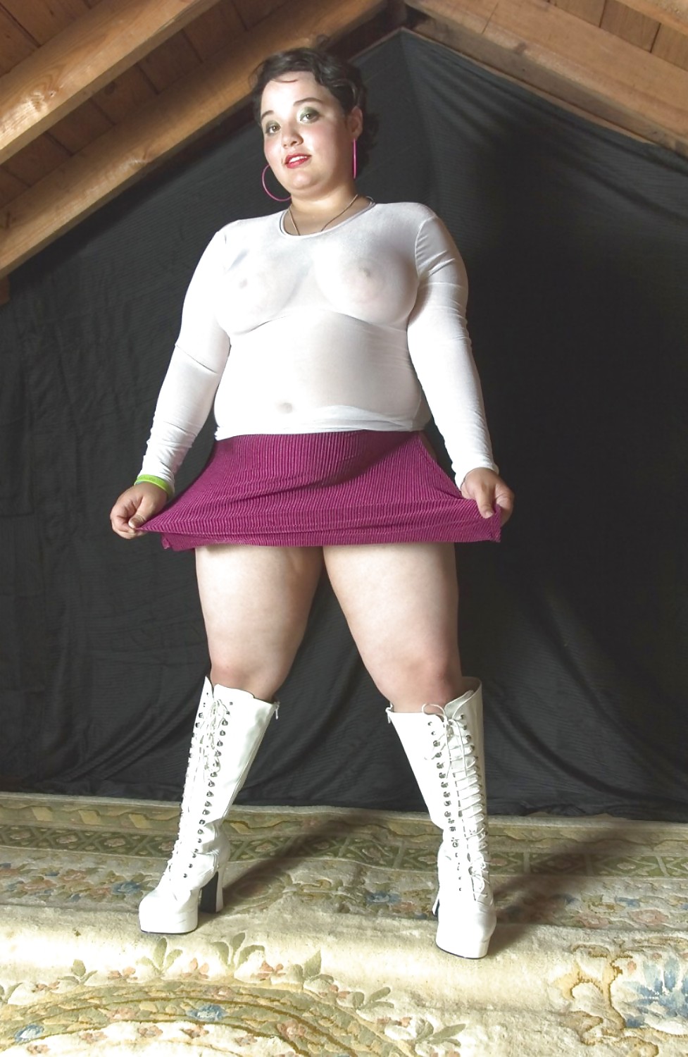 Todo braless 5.
 #37305665