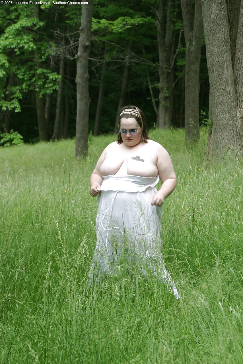 Kaylee in Long Grass #37685019