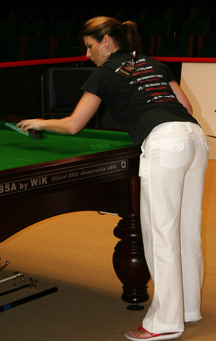 Michaela tapp snooker árbitro fakes y real mezcla
 #38136467