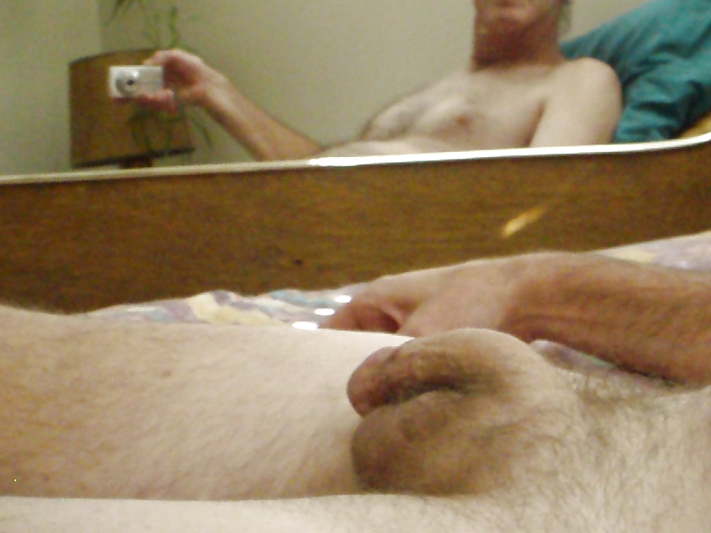 鏡の中の自分の写真
 #30121968