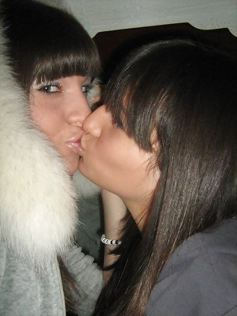 Lesbian kiss #29930677