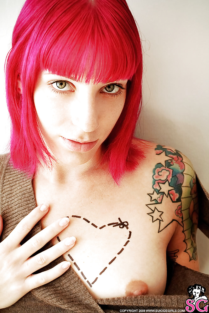 Sexy Punk Babes Tattoos & Durchstochen Nackt #29120071