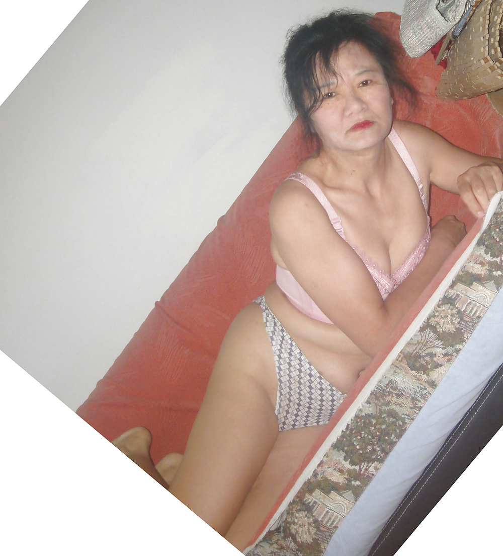 Chinesische Frau #27311055