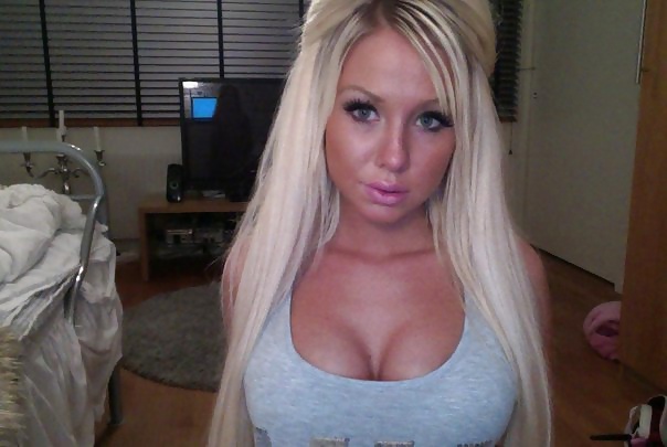 Selfshot Blond 4 #33742392