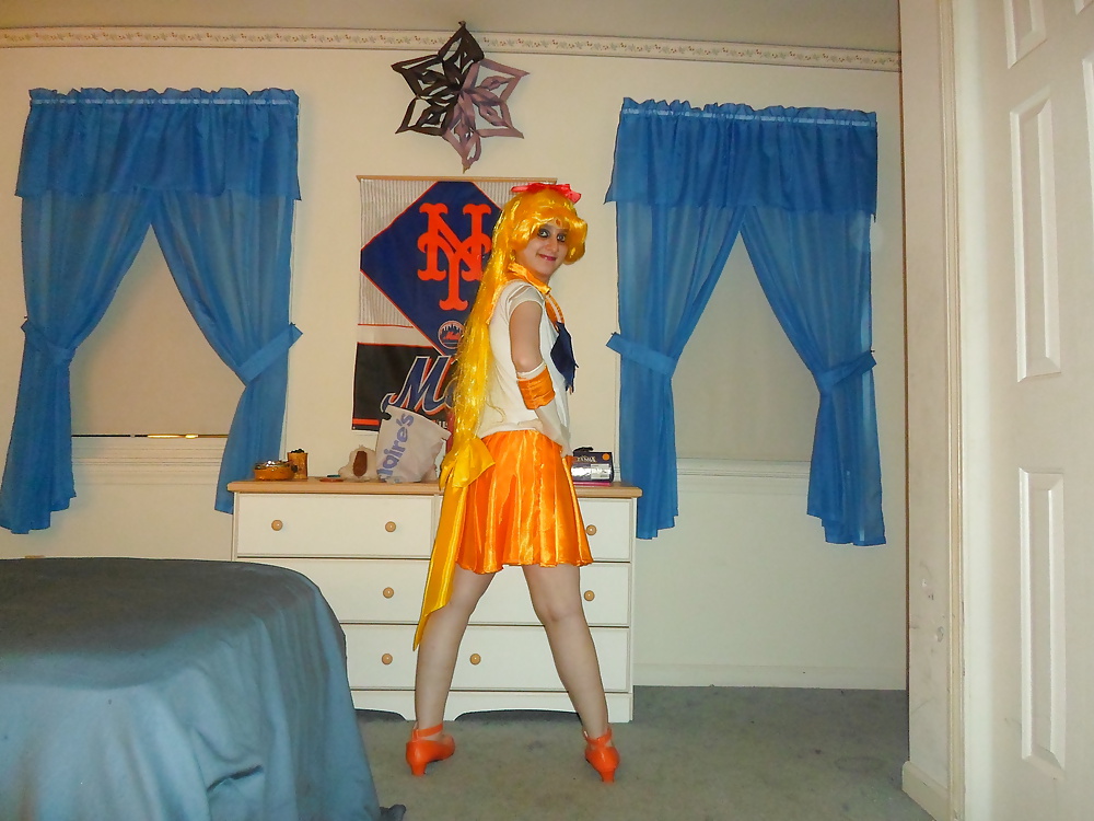 Sailor Venus Cosplay #31412700