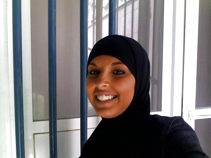 Hijab francese musulmano giovane 93
 #33404560