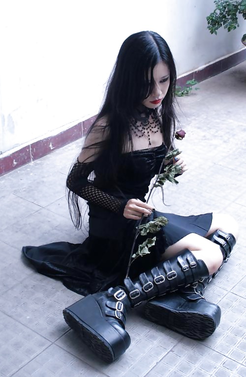 Gothic and Enchanting. #34403606