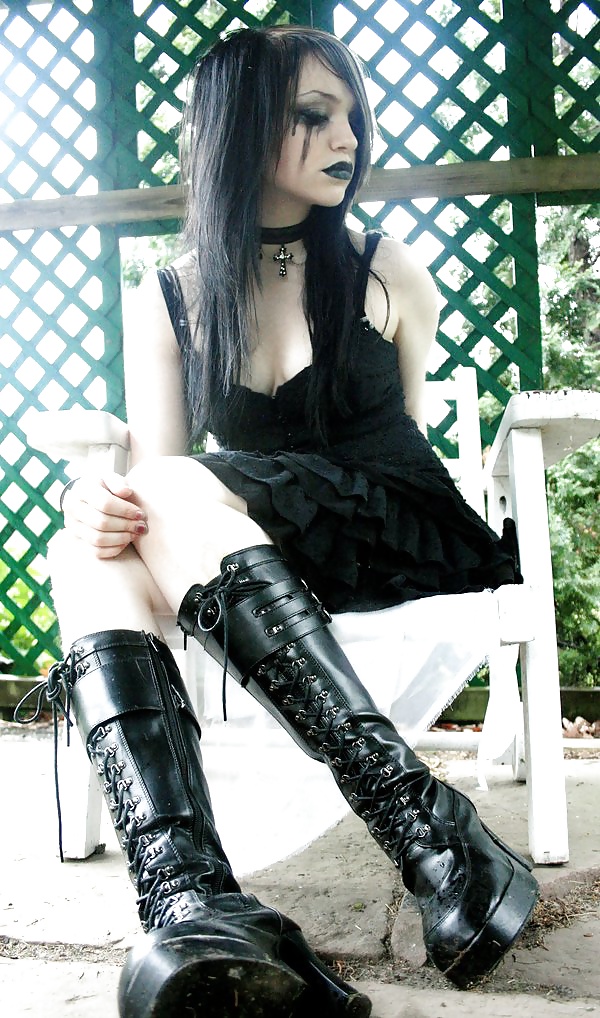 Gothic and Enchanting. #34403667