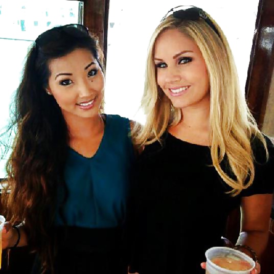 Más de mí y mis amigas de aspecto caliente
 #40739503