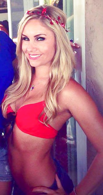 Más de mí y mis amigas de aspecto caliente
 #40739578