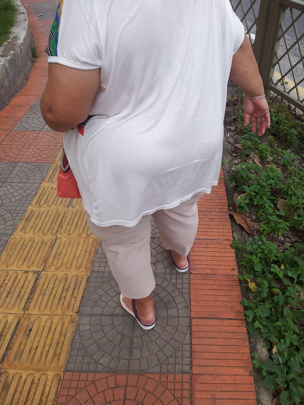 Chubby Chinese Granny #30233657