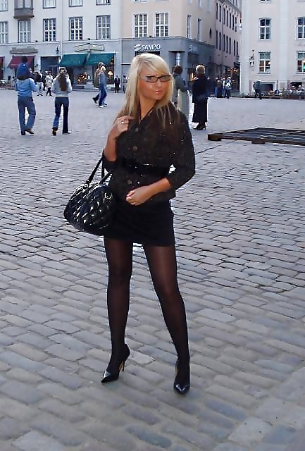 She's Soo Sexy In Pantyhose!! #32347763