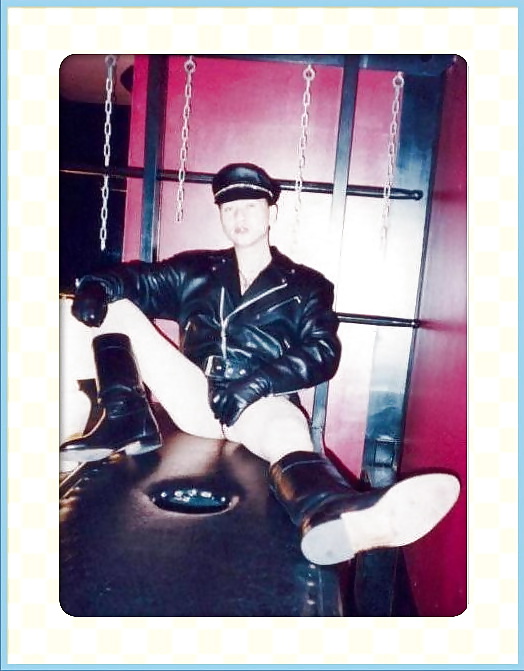 Mich In Leder 1 #29343179