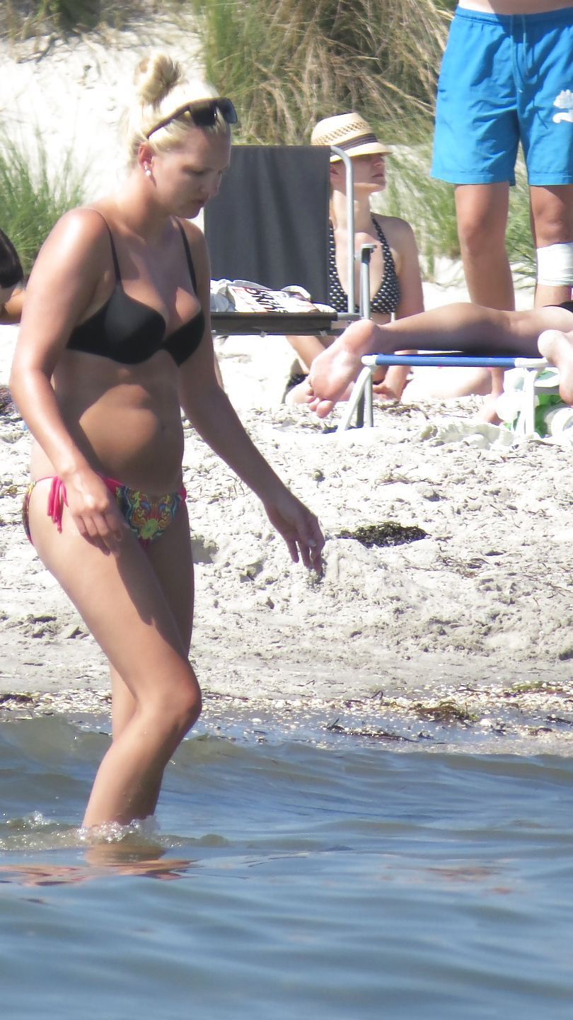 Strand Und Bikini Babes. Im Sommer 2014. #40308329