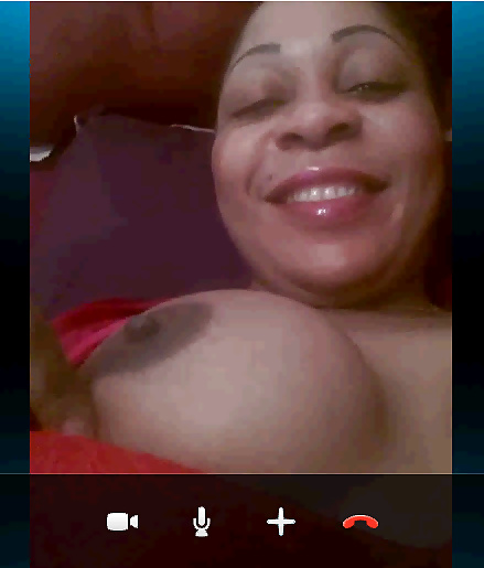 French Ebony showing Big Boobs on Skype #39370908