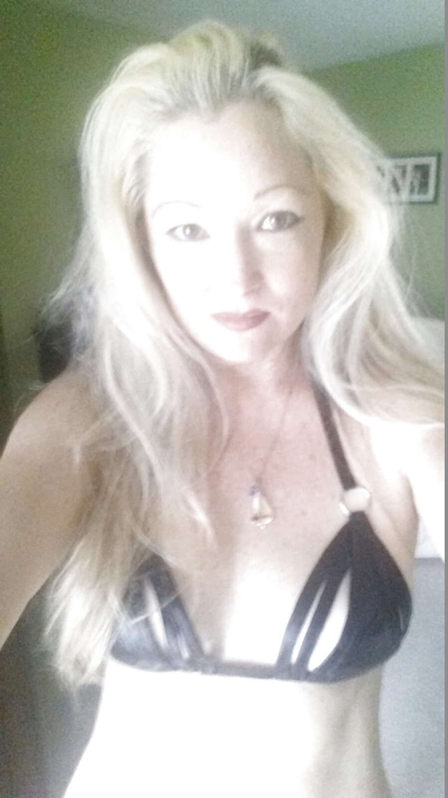 Burlarse de la esposa
 #30459809