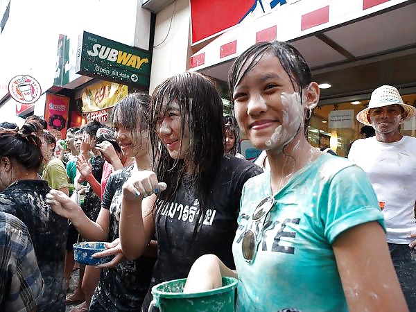 Amateur Auto Tir Festival De Songkran Thailande Drôle Jour #34643743