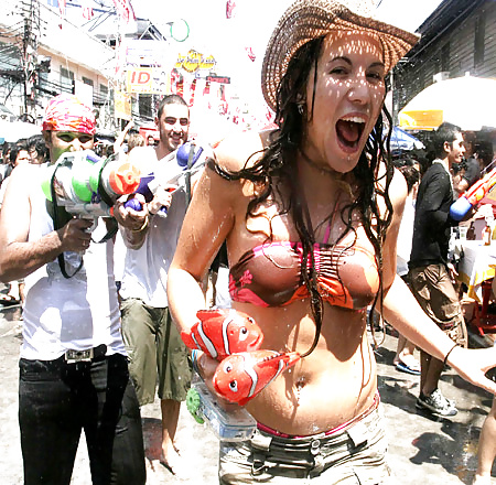 Amateur Auto Tir Festival De Songkran Thailande Drôle Jour #34643808