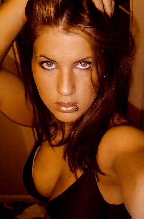 Random nonnude #37306569