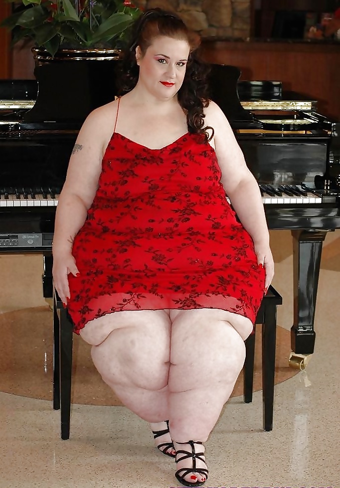 Pawg: once u had meat u will never go back 2 bones #37
 #33390882