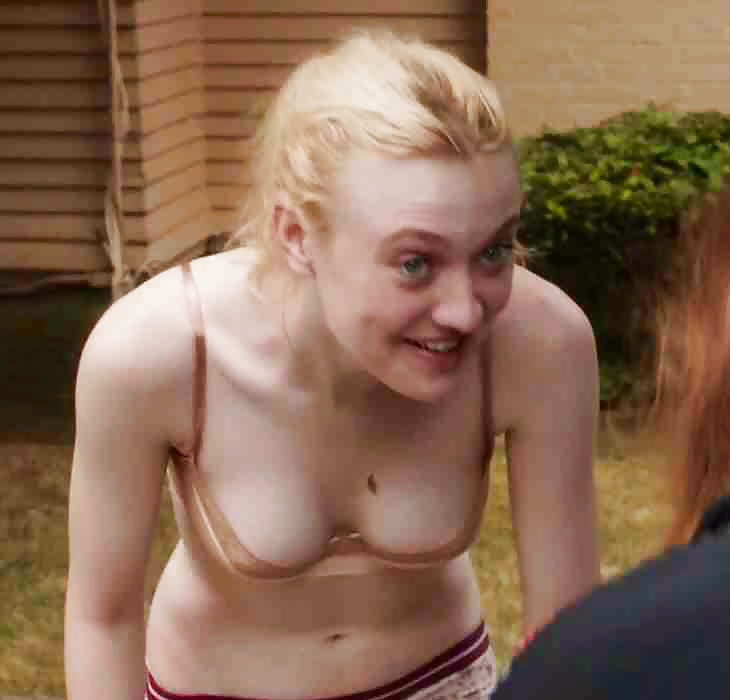 Dakota fanning 
 #29527746