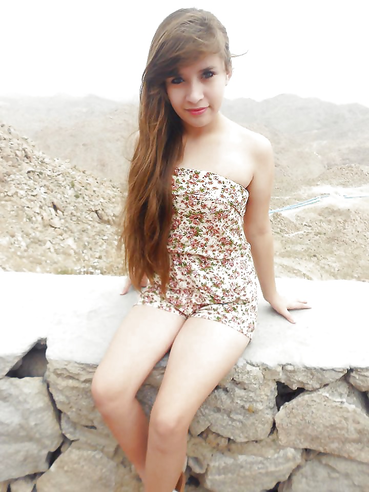Paola #28377991
