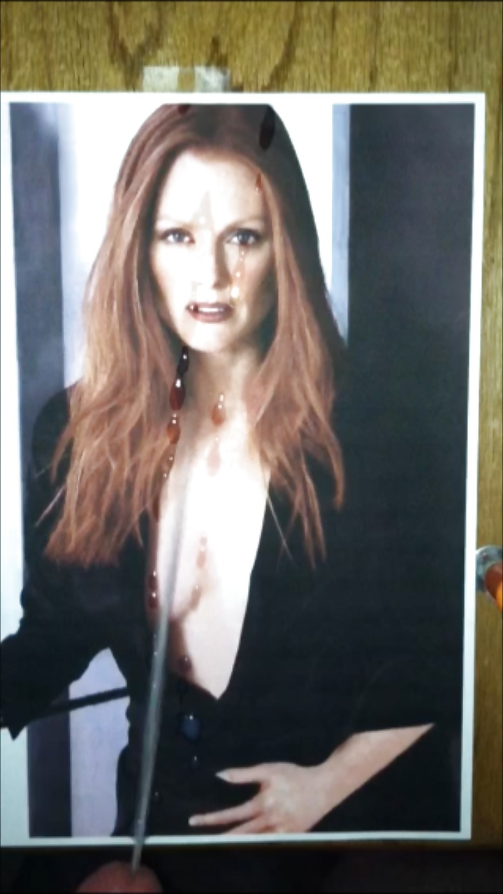 Julianne moore sop
 #36785964