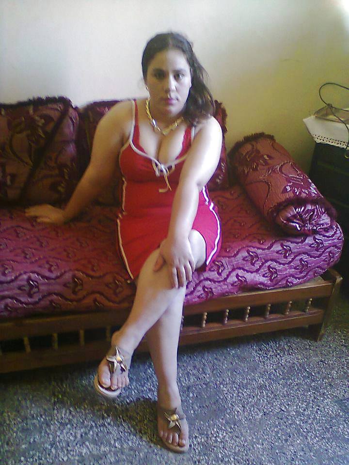 アラブの妻
 #23340220