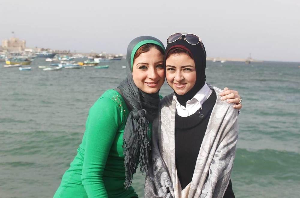 Arab Girls of Alexandria  #29121836