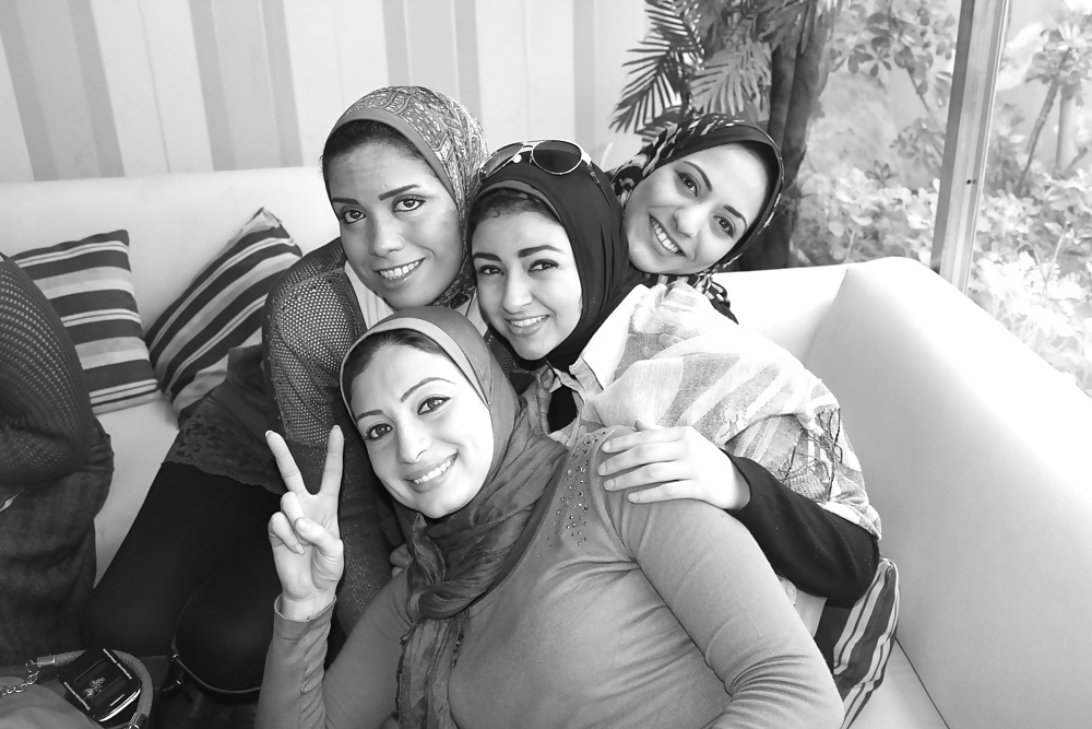 Arab Girls of Alexandria  #29121847