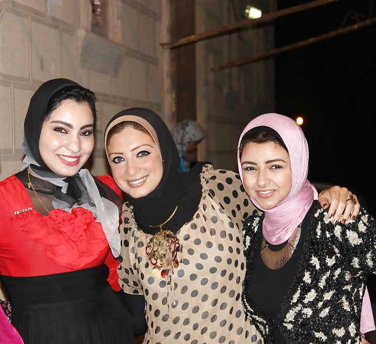 Arab Girls of Alexandria  #29121895