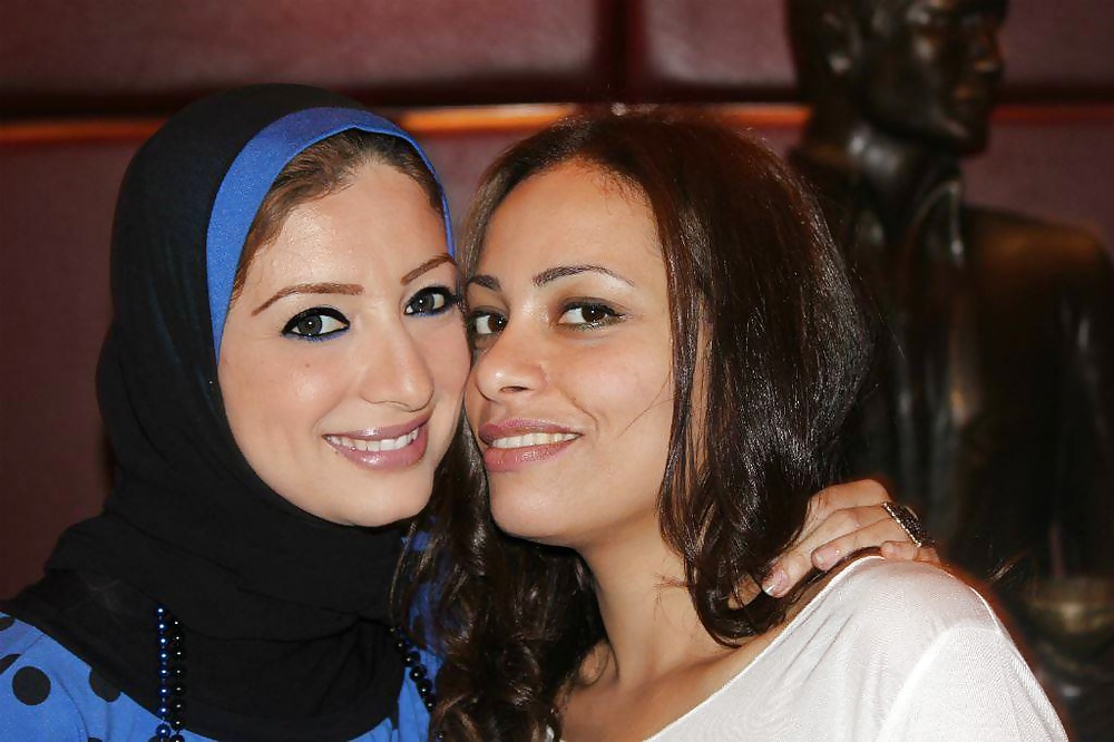 Arab Girls of Alexandria  #29121904