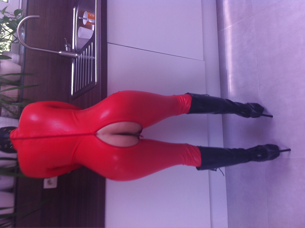 TOPBICHE full latex catsuit anal ballet boot