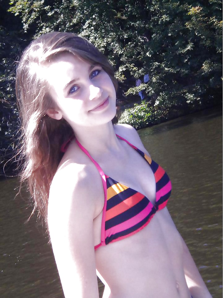 女の子 5
 #32319487