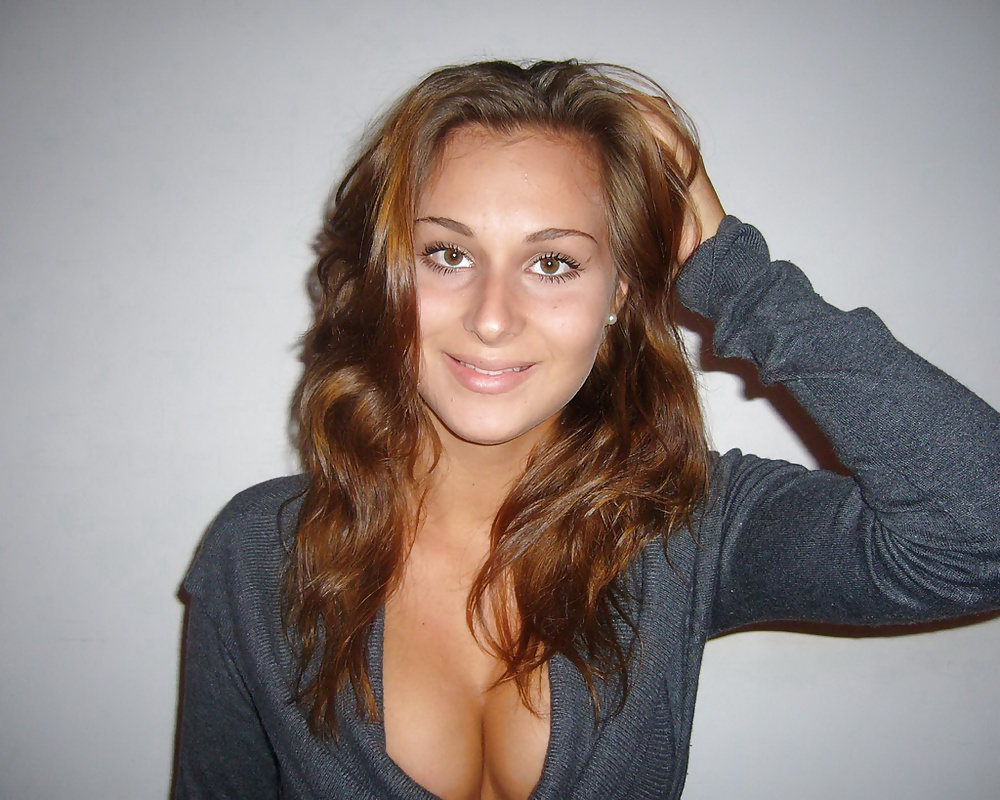 Huebsche girls 5
 #32319515