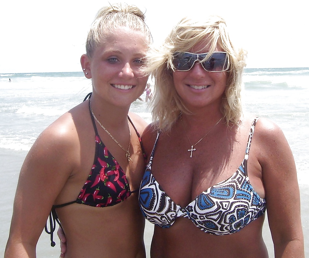 Huebsche girls 5
 #32319593