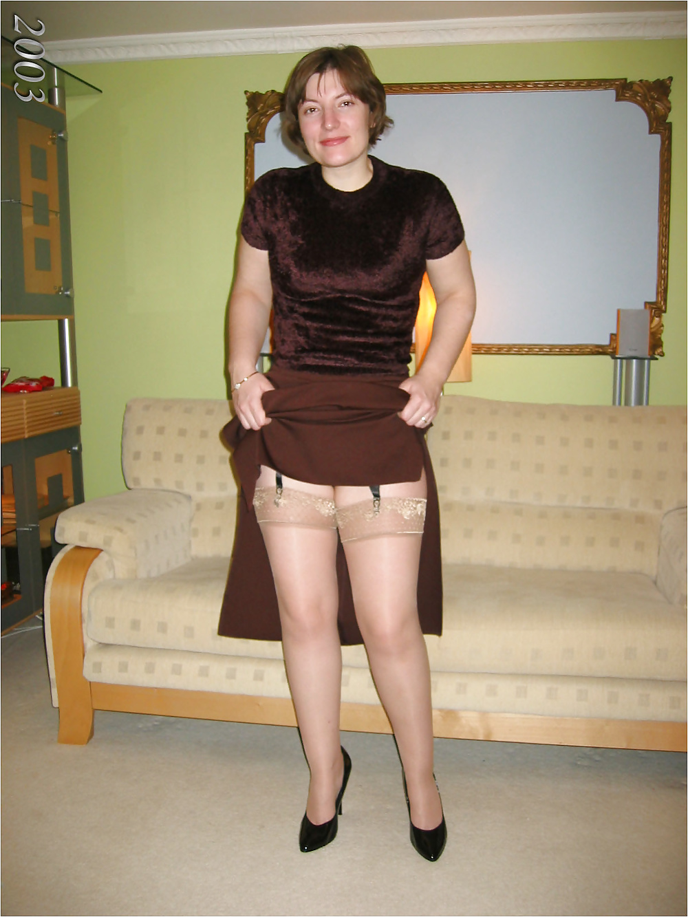 Modelo amateur dama en nylons modernos
 #38668213