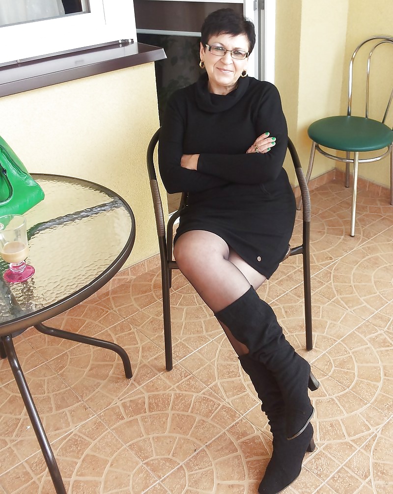 Putas maduras
 #24228670