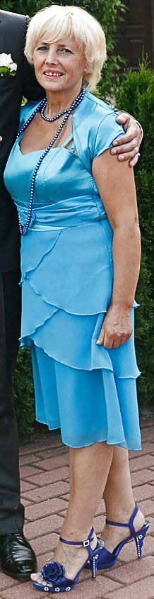 Putas maduras
 #24228703