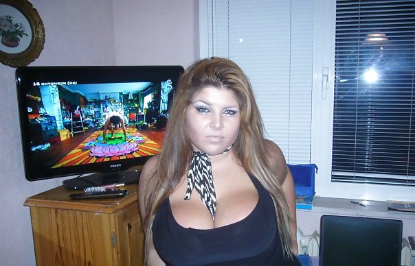 Busty Bulgarian Woman 17 #37636901