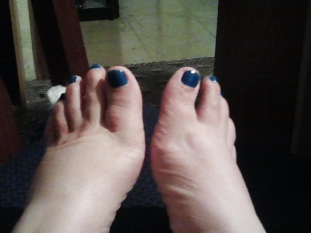 Mis pies
 #39792805