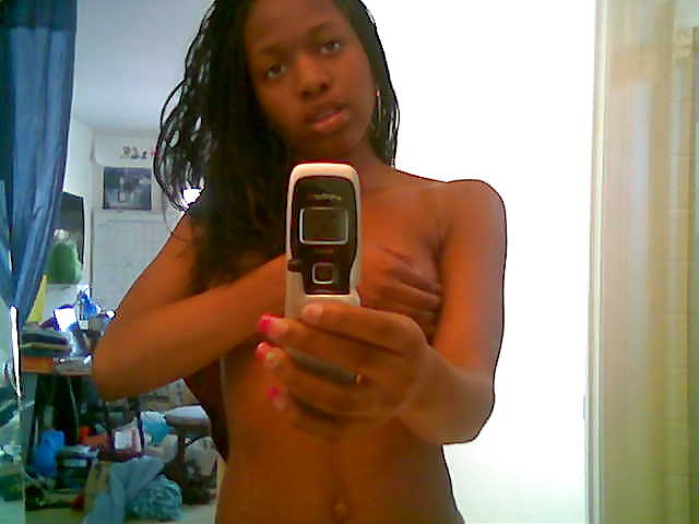 Selfshot 7 #37899276